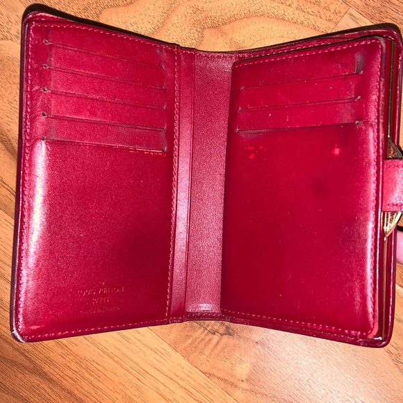 Louis Vuitton Portefeuille Viennois Red Vernis Kiss Lock Wallet with Box - Picture 7 of 16